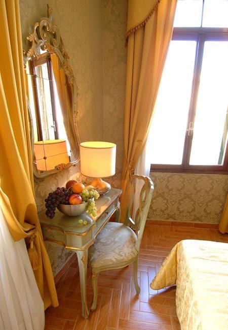 Chambre Double - Vue sur Canal